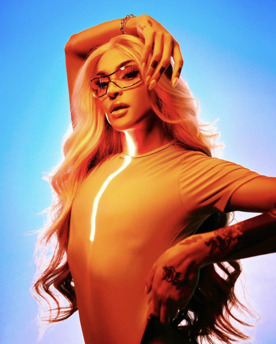 electro_cute's tweet photo. @pabllovittar Mind DMing me the HD version of this photo of you? I want to use it as my iPhone wallpaper. Te amo @pabllovittar - see you in Vancouver. https://t.co/5uuIRQMJwe