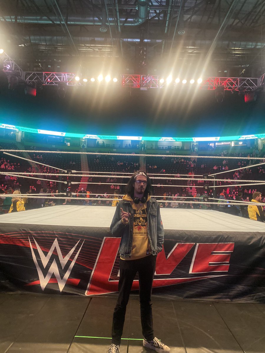ANiceSkolas's tweet photo. The irish aren’t here for fun, we’re here to take over @FinnBalor @WWEUK #WWEManchester https://t.co/bd1X5qkDT1
