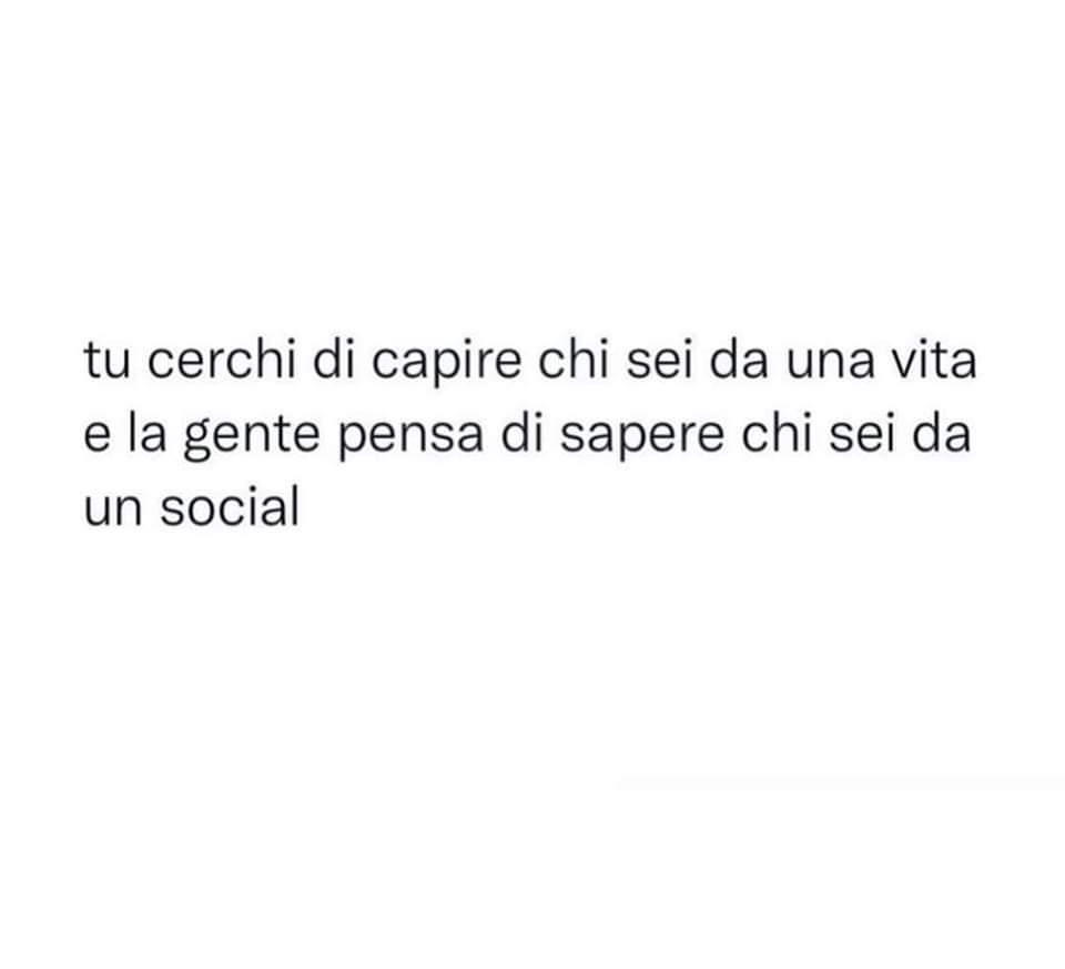 Guendina30's tweet photo. #buonasera https://t.co/gQ9aGitt0j