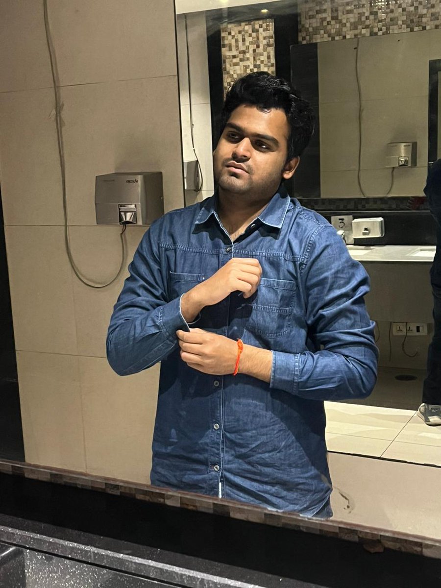 KyotoIndian's tweet photo. Which one you like?
#FilmfareAwards #JioCinema #NewDelhi #VivekAgnihotri #spiffy #PepsiRiseUpBabyXSamantha #Eurovision2023 #RRvsCSK #BABYMONSTER #StarWarsJediSurvivor #AgustD_SUGA_Tour_in_US #denimday2023 #DenimOnFire #NFLDraft #SalmanKhan𓃵 #ViratKohli #DishaPatani https://t.co/pEYRYpF62D