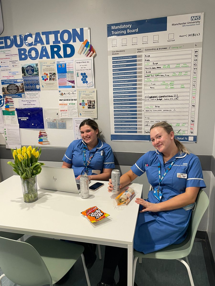 A6_MFT's tweet photo. Evening all!!! So our housekeeper Rachel took time out to put together our new table and chairs!! It looks great and our band 6s Alana and Abbie enjoying a well earned break!! #sofisticated (dont worry the flowers are plastic)@MFTtimeforme @himynameisjaneg @MFTnhs https://t.co/NPRrEL4B8z