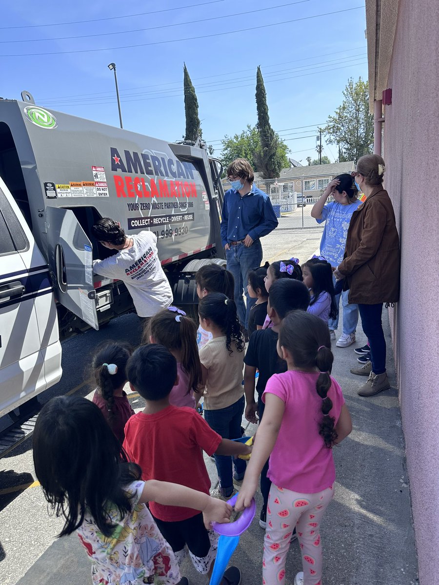 We appreciate the time American Reclamation took to show our young learners a Recycling demonstration. The students had their WOW moment of the day and we ended our Reduce, Reuse, Recycle Study with a bang♻️🗑️🚮!