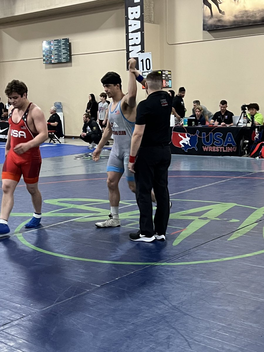 .@andrewberreyesa wins by fall in 26 seconds. He will wrestle for Bronze this evening! #USOpen