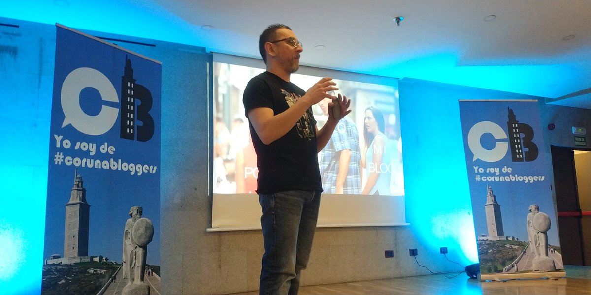 manolorodriguez's tweet photo. Casi todos los Bloggers pueden ser podcaster. Casi todos los podcasters pueden ser Bloggers 

@ajenoaltiempo en #corunabloggers https://t.co/wiq8J1fzSr