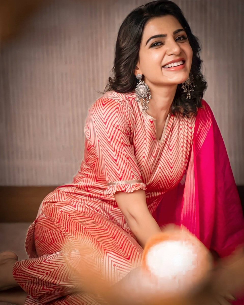 ItzHarispeaks's tweet photo. Happy birthday @Samanthaprabhu2 My queen be happy always 🎂🎉🎊
BAE 😍😘💞
#SamanthaRuthPrabhu𓃵  #Samantha  #samfan https://t.co/zIDrTTIQsy