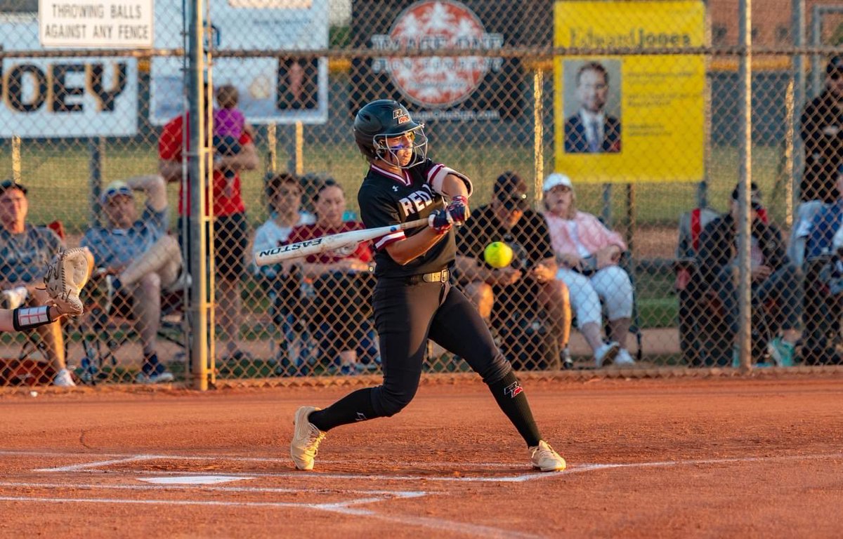 RMSoftballTeam's tweet photo. 2023 EAST VALLEY ALL REGION 2nd TEAM PLAYERS 
Payton Maguire 
Kassidy Lopez 
Kennedy Burns #GoLions @RMAthletics https://t.co/q1WYFgcoow