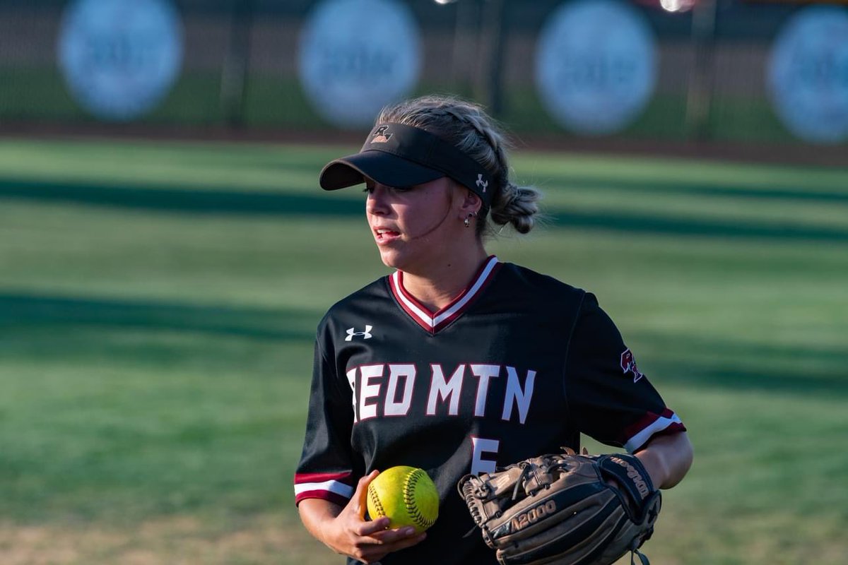 RMSoftballTeam's tweet photo. 2023 EAST VALLEY ALL REGION 2nd TEAM PLAYERS 
Payton Maguire 
Kassidy Lopez 
Kennedy Burns #GoLions @RMAthletics https://t.co/q1WYFgcoow