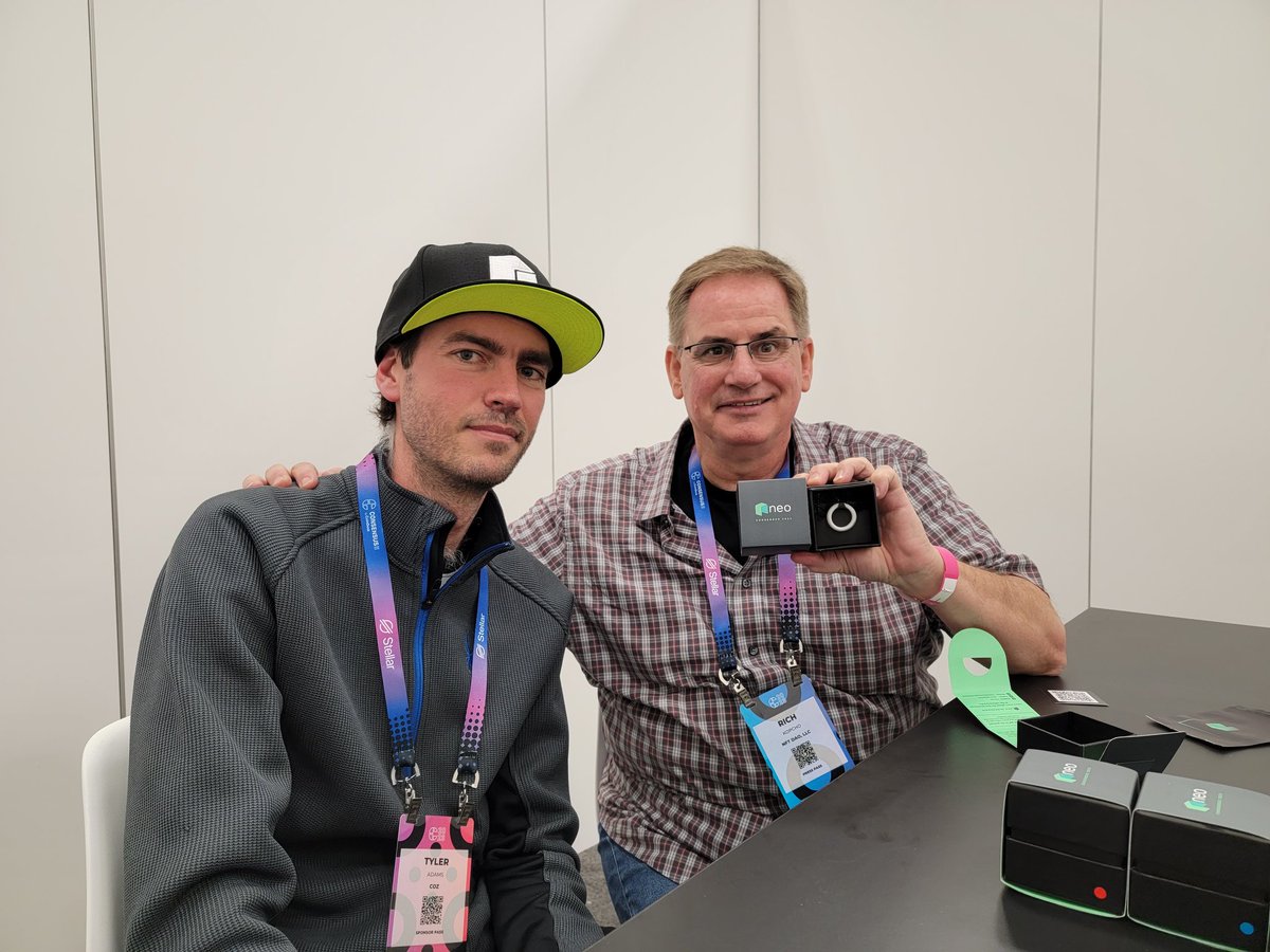 Enjoyed interviewing Tyler, CEO @coz_official and the whole unboxing experience of #OneBand - an open-source wearable device tied to an #NFT that will revolutionize gaming, finance, retail and more. @consensus2023