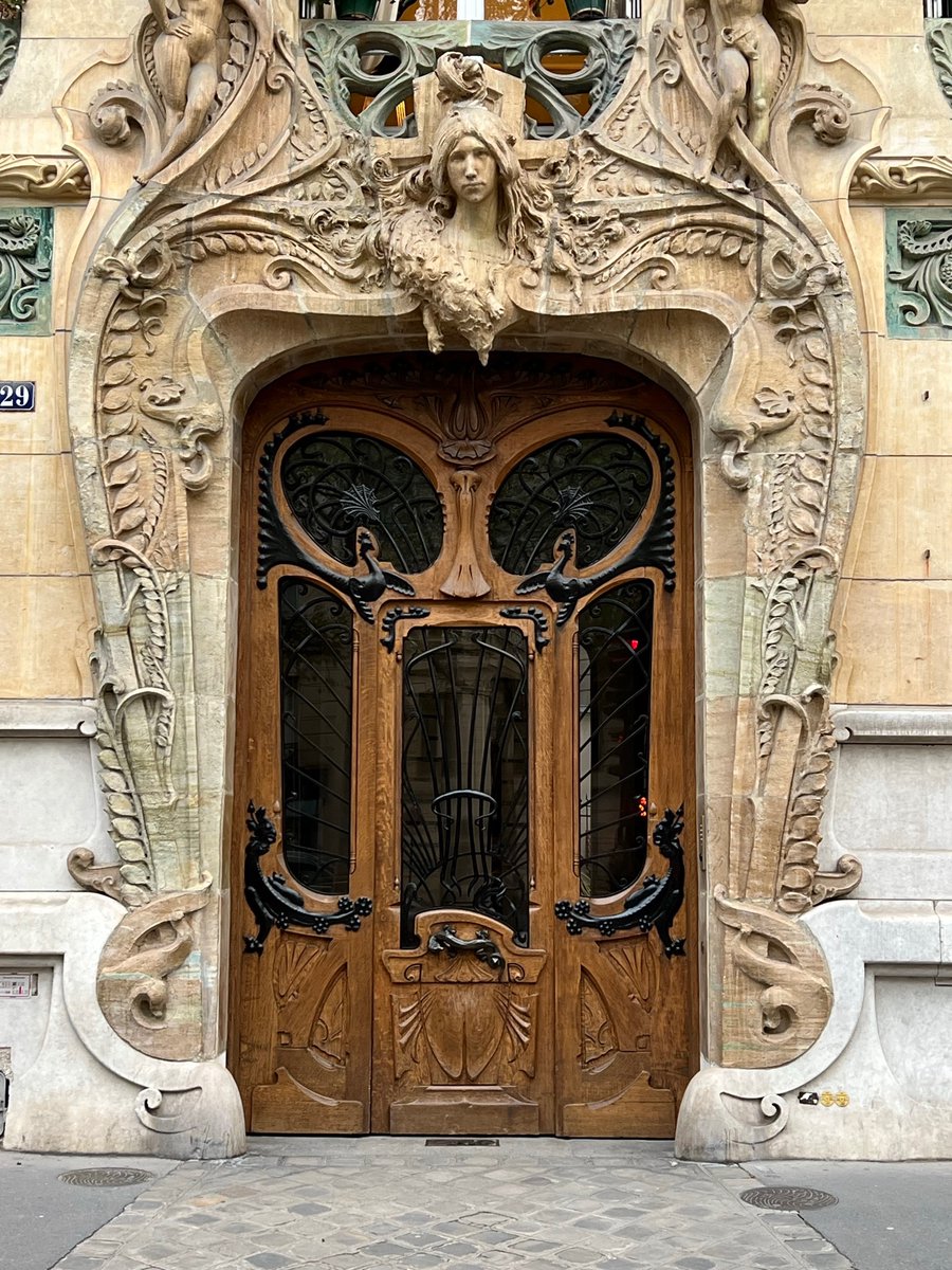 This Paris doorway haunted me for years after I first came across it. So I went back.