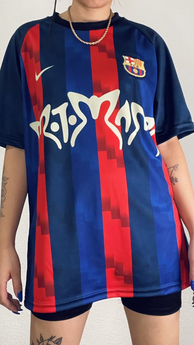 annels_mlndr's tweet photo. Asiste al Zócalo muy #Motomami con estas playeras. Sólo $500 mugrosos pesos. Llévele $$ Tallas para todxs $$ #Rosalía https://t.co/lLHDpg0uyR