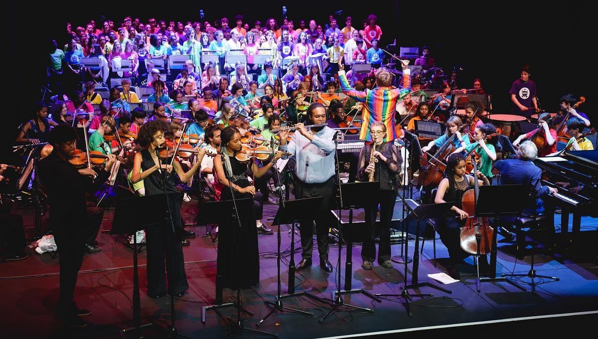 DeronneMusic's tweet photo. Had a lovely time taking part in the @misst_music 10th Anniversary Concert with @JessGillamSax @thekannehmasons @OfficialALW 🎵✨🎉 I am so grateful to have been supported by this great organisation and so proud to see how much it has grown and flourished, now as an Ambassador 🙌🏾 https://t.co/lLTzRhEuRV