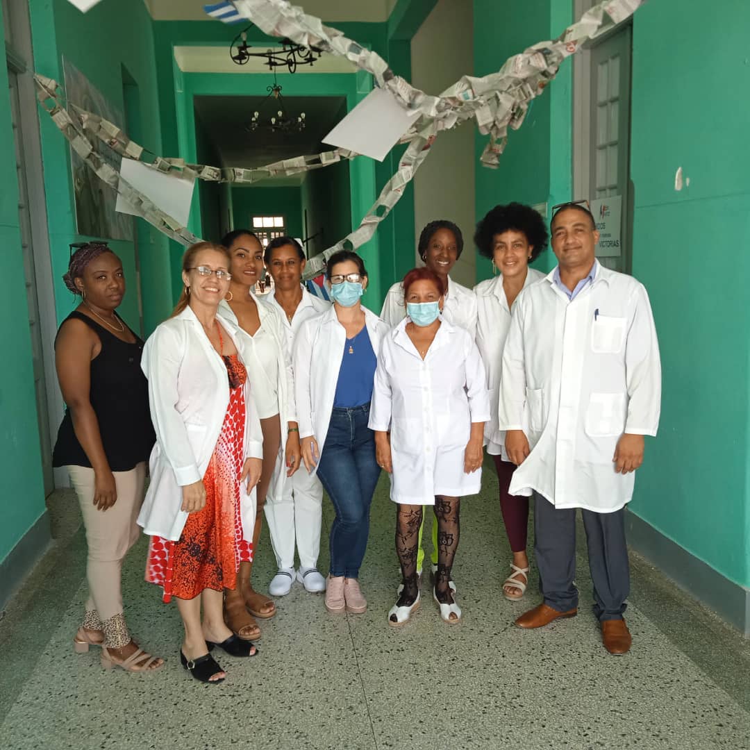 ArmandoArechav5's tweet photo. Visita al hogar materno provincial de la Dra en ciencias Georgina Zayas instituto de Nutrición, en visita del PAMI nacional. 
#MatanzasPorLaSalud 
#ALaPatriaManoYCorazon https://t.co/ALTW1xGbUh