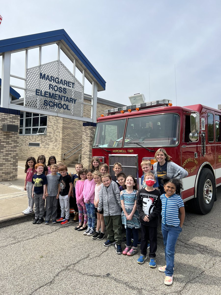 DonnaSteff's tweet photo. Miss Beitler’s first graders @MRElem  came in 2nd in the ‘Race for Reading’ and got a visit from Firefighter Kevin. Thanks, Hopewell Fire Dept and MR PTA. @HopewellAreaSD #VikingPride https://t.co/d1B61ujnvQ