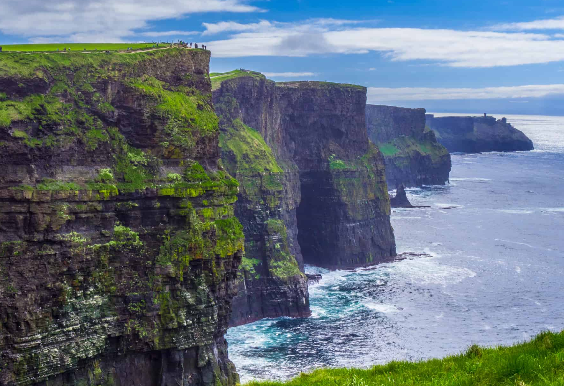 TweetStarFollow's tweet photo. Ireland or Norway: Which Northern European Country Should You Visit? #blogengage @alexsumuel https://t.co/Af3Q7A1HWb RT @blogengage https://t.co/LhqaddbjlL