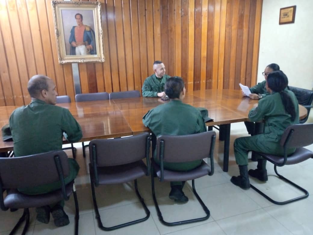 Ofic2019's tweet photo. 👇#Sabias Que// La O.P.P.EJB, Realizó el Debate Revolucionario sobre la Semana del 24 al 30 de Abril,como tema central el Multilateralismo.#LevantenElBloqueoYa. #FANB @somos_ejercito @FelixOsorioG https://t.co/CJgfldkFO1