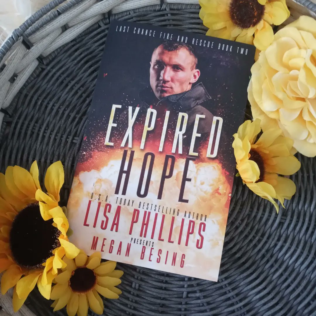 TheArtistLib's tweet photo. #bookgiveaway @SunrisePublish's #ExpiredHope by @MeganBesing &amp; @LisaPhillipsbks! About the book in replies. Enter to win on @justreadtours' site: https://t.co/PBAOtPVhMt #justreadtours #ExpiredHope #LastChanceFireandRescue #LisaPhillips #MeganBesing #SunrisePublishing https://t.co/AZsnUyXagx