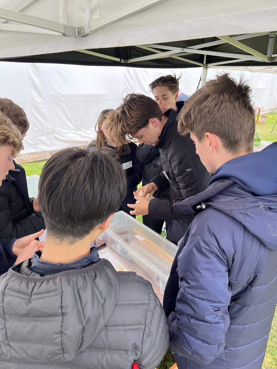 EpsomC_Science's tweet photo. 🚀 The team in action at the Southeast UKROC competition today. 🚀 @ADSgroupUK @Airbus https://t.co/7VAiAp9HDI