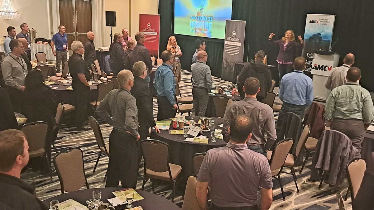 AMCshortlinecda's tweet photo. Delegates are enjoying an experience with Canada's Keynote Humourist @judycroon who shares the gifts of laughter & positive attitude. She demonstrates the importance of positivity and practicing healthly mental activity which enriches learning. #AMCInspire #AMCExpo23 https://t.co/3pj4jthEYH