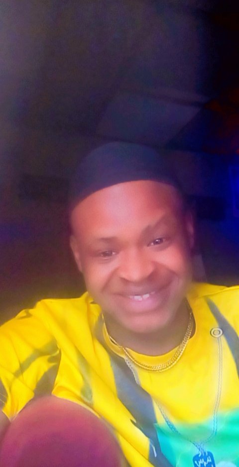 LoganForeign's tweet photo. I GAT MY SONGS TO SHOW OFF JUST SO BRIGHT LIKE MY SMILES.

GENRES: AFRO BEAT, AFRO POP, R&amp;B/SOUL. https://t.co/mPAqZLvXIc