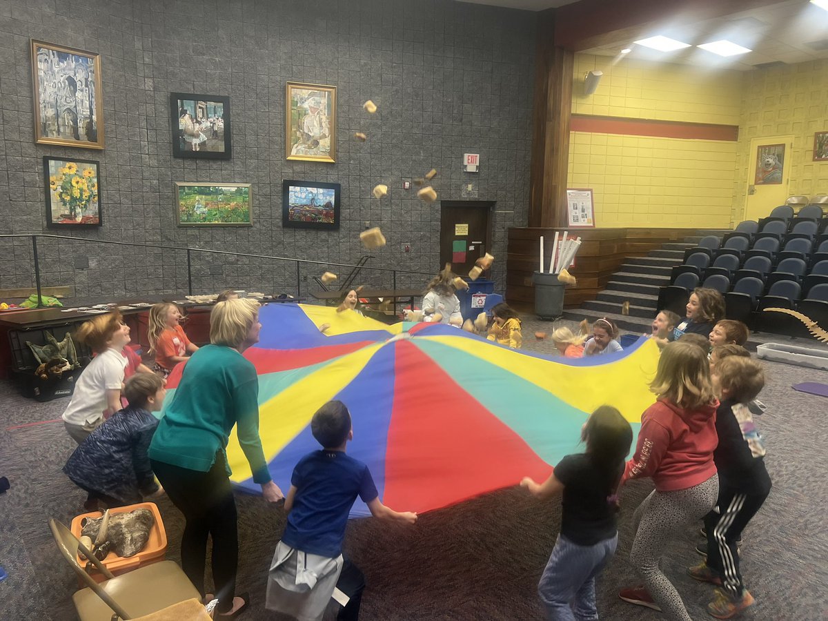 Lauren Gutting tweet media