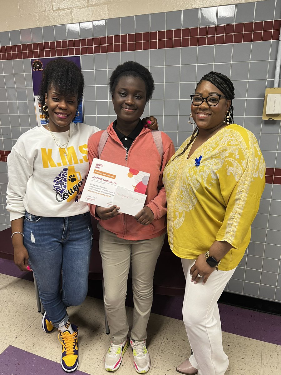 Thank you <a href="/girlsinchouston/">Girls Inc. Houston</a> for blessing our two scholars <a href="/KeyMS_Cougars/">THE Francis Scott Key Middle School</a> with $500 scholarship for the college of their choice! You are doing great work with our young ladies here and we appreciate you coming every week for our group sessions! @HISD_Wraparound <a href="/HISDREADY2RISE/">READY2RISE</a>