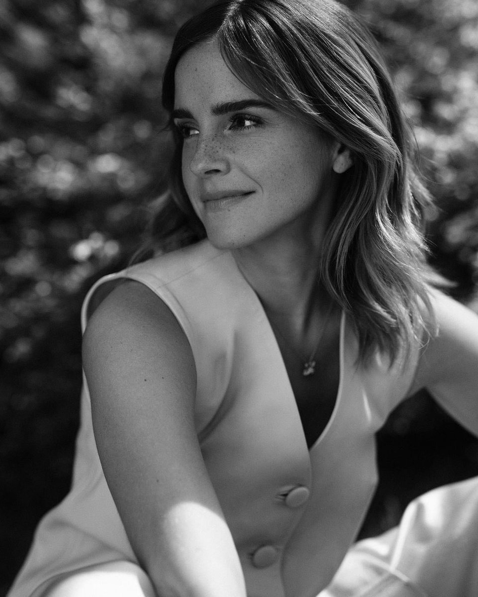 emmawfiles's tweet photo. Emma Watson for HTSI Magazine, April-May 2023 issue 🤎 https://t.co/QF7cuYF6DM