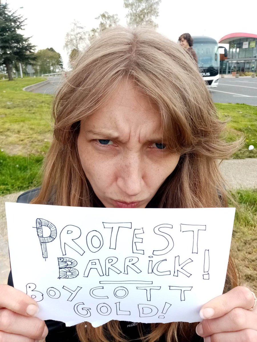 BravoMilagro1's tweet photo. In Solidarity with communities affected by BARRICK GOLD Corporation’s #LEGAL #GOLD #MINING!
#LOSS OF BIODIVERSITY
#TOXIFICATION OF WATER WITH MERCURY &amp; CYANURE!
The Earth &amp; peoples lives matter!
#ProtestBarrickGold!
#WATERisLIFE!
#BoycottGOLD4IndigenousPeoples!
#Boycott4Wildlife! https://t.co/cmAGC8Kn6b