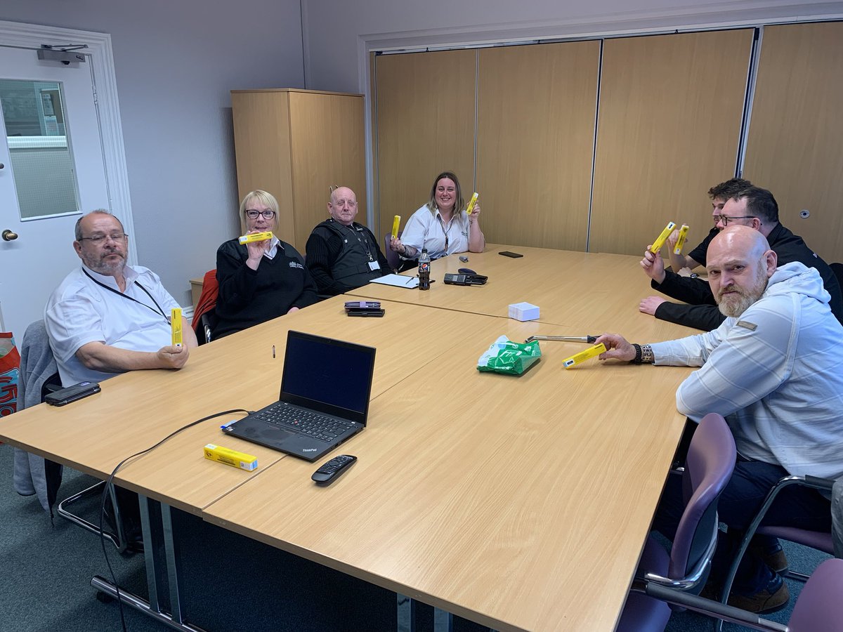 stuman119's tweet photo. #dmbc staff training with #naloxone , reaching out across services that have and will save lives. Three people this week have told me how #harmreduction has saved a life 💜👍 #doncasterisgreat https://t.co/Stm5tEzsAU