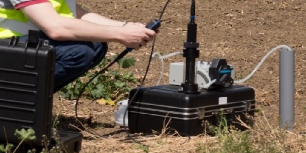 Aquaread's tweet image. Knowing the groundwater level is crucial for getting an accurate picture of water health in an area.

Learn more about the AP-2000, the first-choice product for regular low flow sampling work: bit.ly/3UZHKYS
#lowforsampling #groundwatermonitoring #groundwater