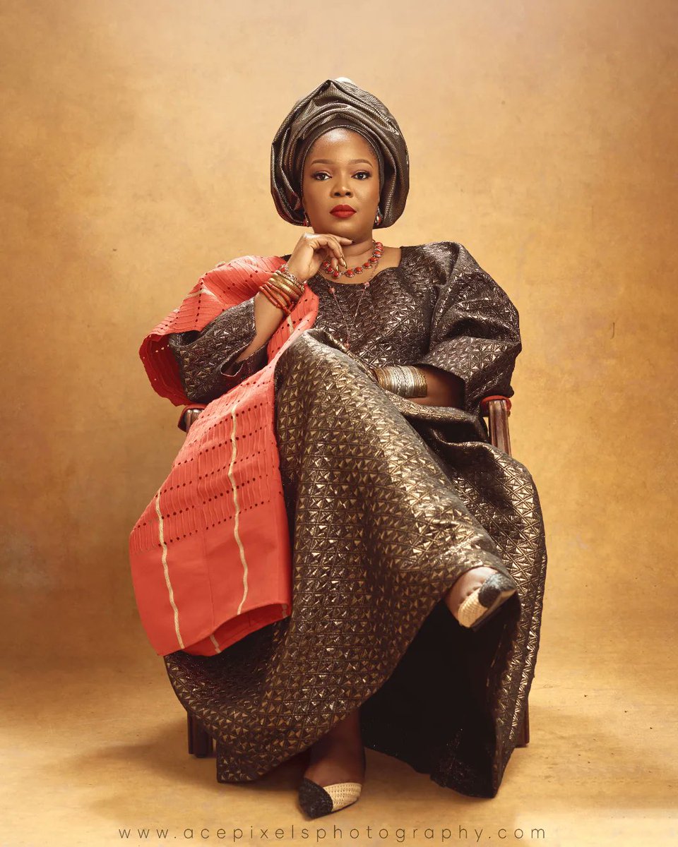 acepixelsphoto's tweet image. Portraits of a 40 year old beautiful woman