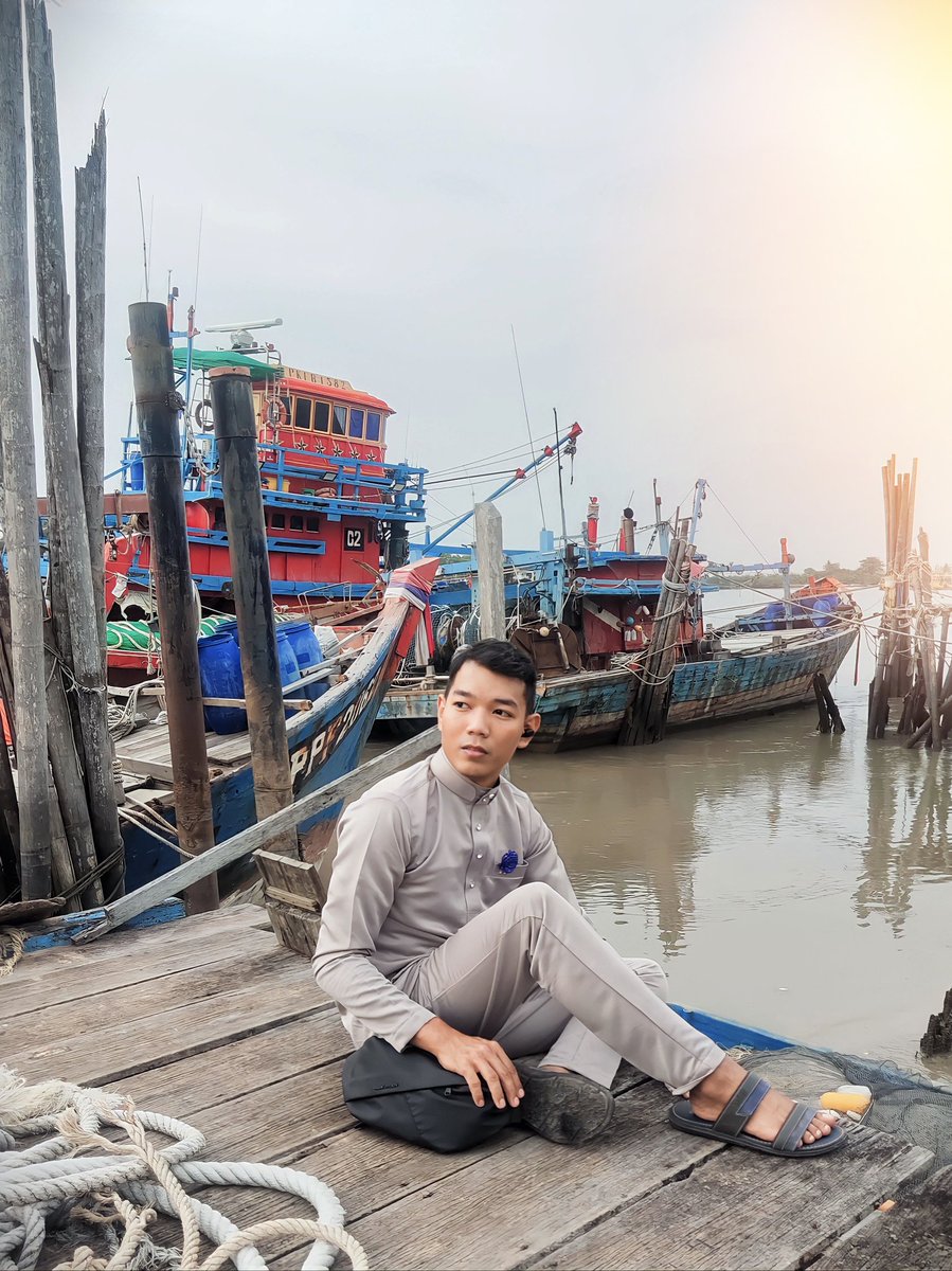 fezzdj's tweet photo. Late post ~
Sunset at Kuala Kedah,
Too many my friends from SG and JB say this. I from Thailand haha..
SHRAMZB 🤗 谢谢你 ~
#fezzbravo #silvergrey https://t.co/z9Wthk4DK2