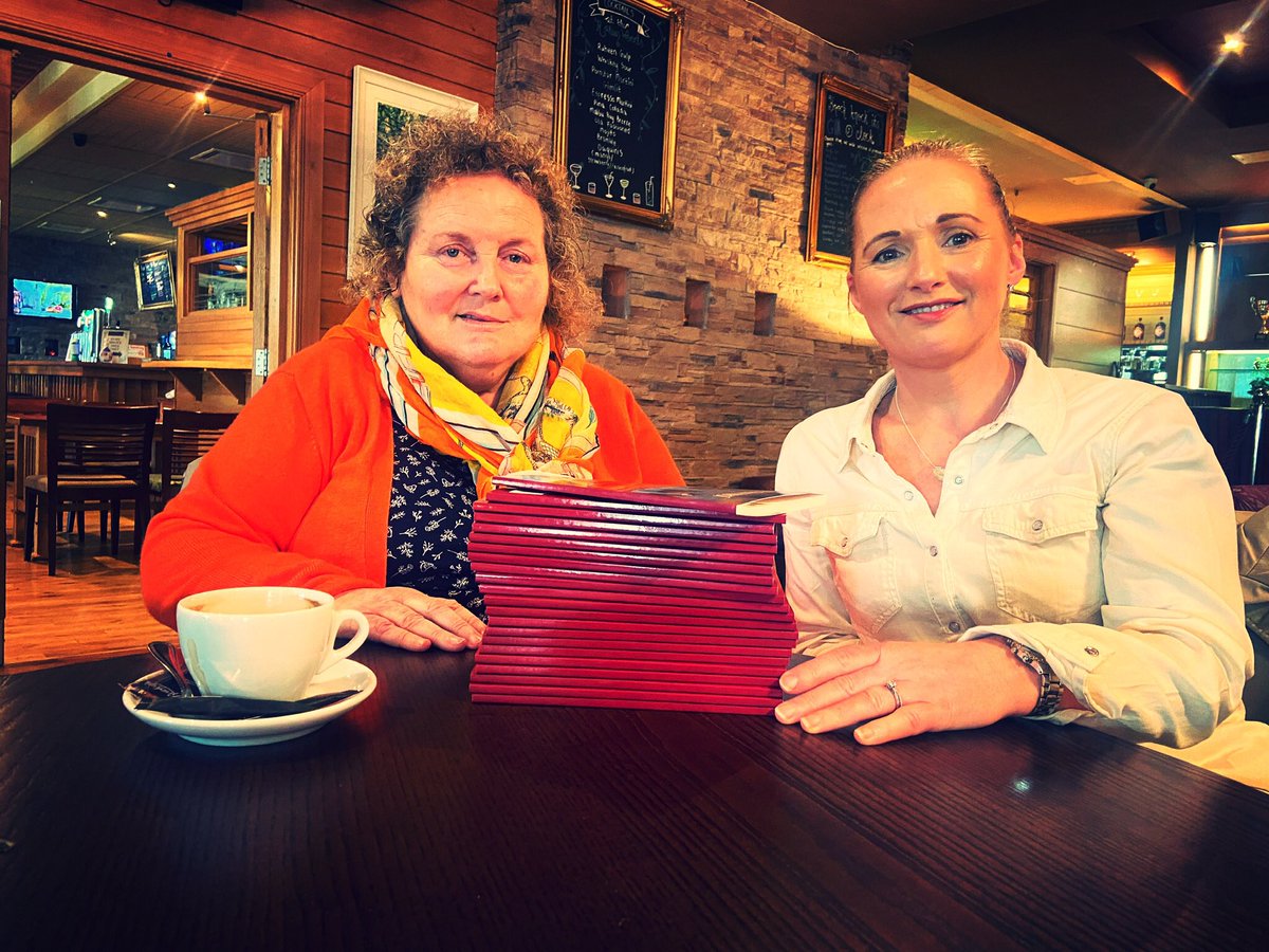 ThesisClinic's tweet photo. Always interesting to work with poets. Celebrating #PoetryDayIreland with @susanjanemcken1 and Joan. https://t.co/rhRQ8nRDCf