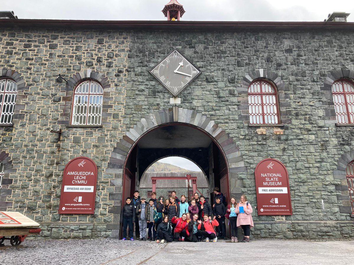 ysgolbroallta's tweet image. Rhan 1 o’r daith heddiw - Amgueddfa Llechi Cymru 🏴󠁧󠁢󠁷󠁬󠁳󠁿 Part 1 of todays trip - National Slate Museum 🪨 #blwyddyn6 #pwllglo