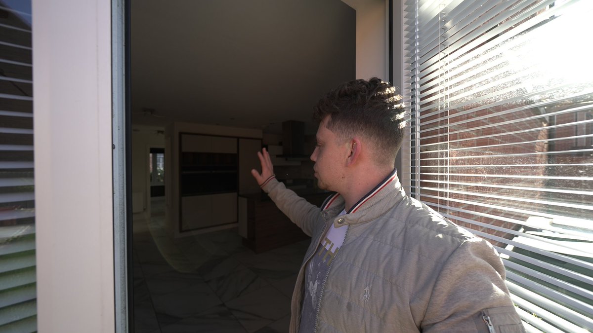 Just uploaded! Saying bye to MarzManor 😢 youtu.be/Fqms44wQm-8