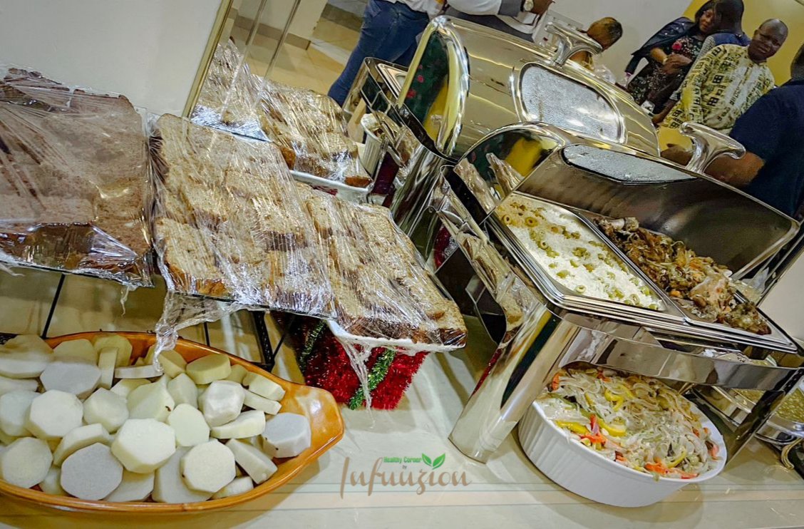 infuuzion's tweet photo. Gourmets Sains nous sommes, gourmets sains nous offrons à vos convives.

A l'occasion de vos évènements, petits et grands, offrez à vos invités, via notre service traiteur, un menu de distinction : original, varié, sain et délicieux 😋

#tt237 #healthycorner237 #yaounde https://t.co/zAWQfWFvWE
