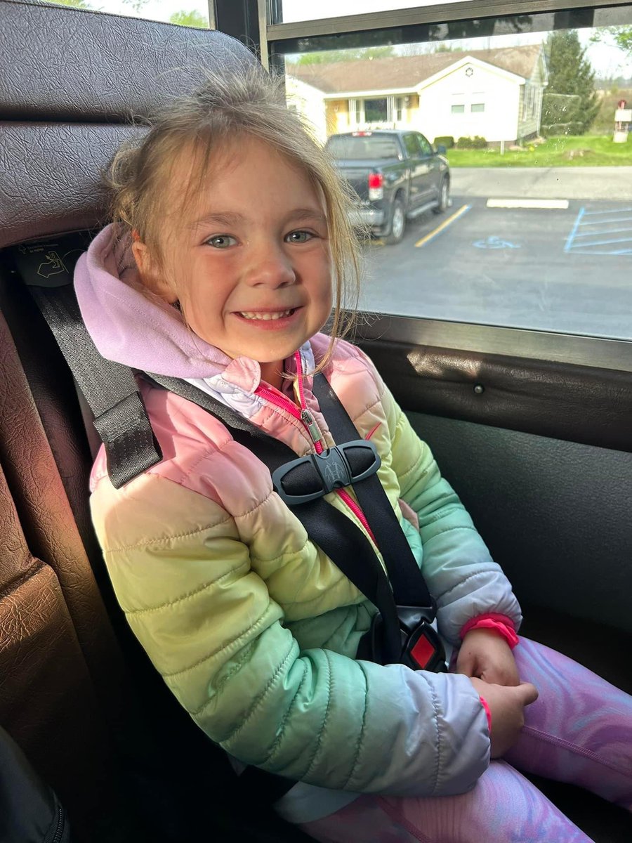 DMPrincipalGCSC's tweet image. Miss Kayla’s Preschool class visited Davidson’s Greenhouse today 🪴