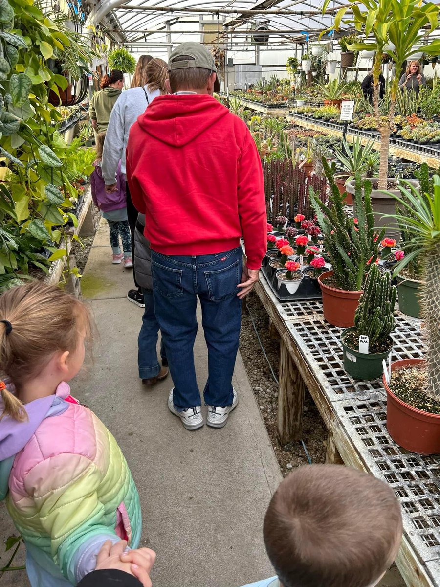 DMPrincipalGCSC's tweet image. Miss Kayla’s Preschool class visited Davidson’s Greenhouse today 🪴