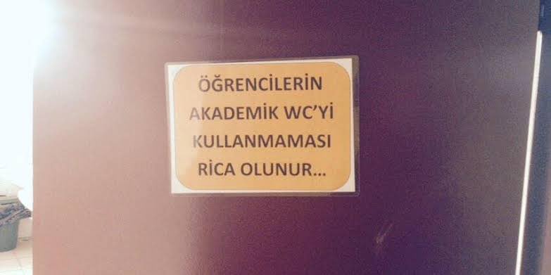 En azından literatüre Akademik WC adında yeni bir şey kazandırılmış.