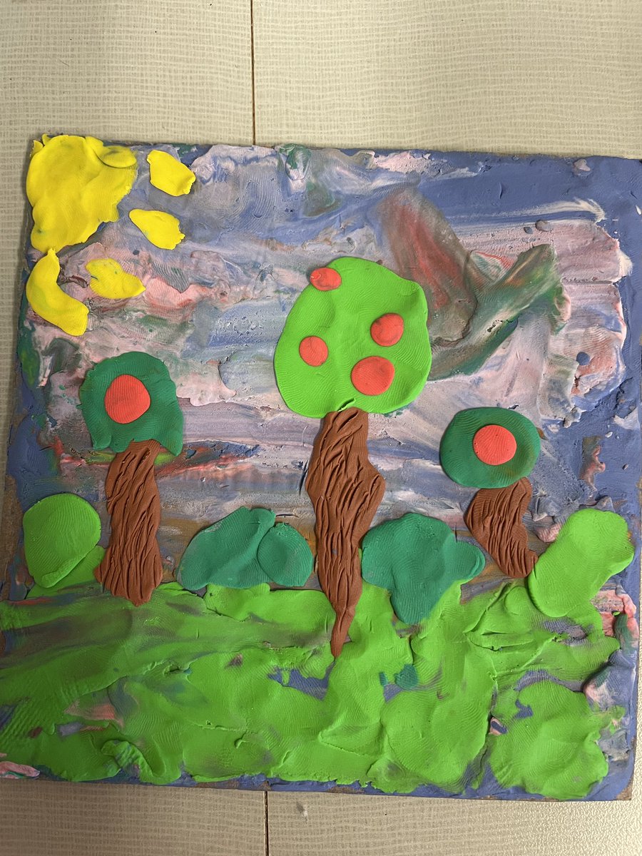 The grade 1/2’s did a great job creating nature scenes!💕<a href="/DiamondTrailPS/">💎Diamond Trail Public School🐉</a> @MsLeahysclass