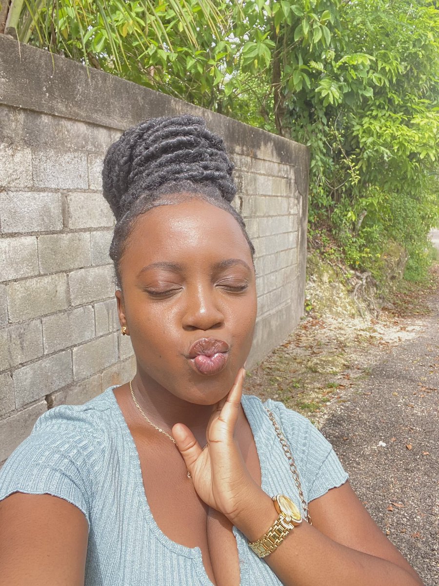 Something about the country sun😍