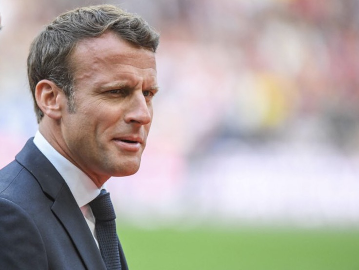 🇫🇷 FLASH - Contrairement à la tradition, Emmanuel #Macron ne descendra pas sur la pelouse du Stade de France pour saluer les joueurs avant la finale de la #CoupeDeFrance samedi soir. (AFP)