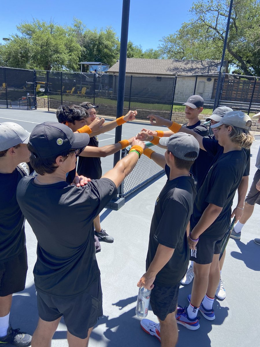 tluathletics's tweet photo. Today & everyday we compete
#ForHerm🧡 https://t.co/Kpk7fCDzcD