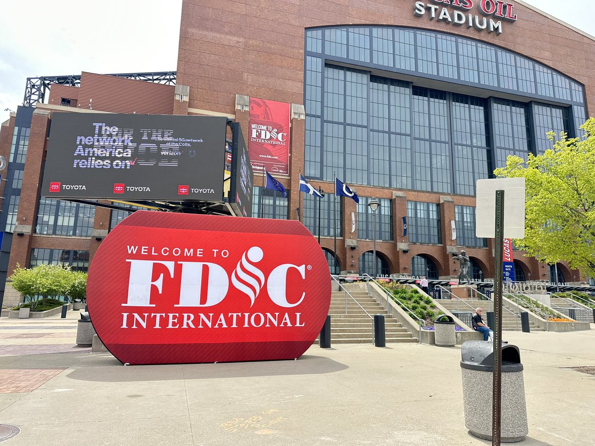 Mmmgood34's tweet photo. Day one of FDIC under way and already showing huge wins. #firstnet #att #rule76
#makingwaves #c.I.a 
@TheoAlexander11 @TabithaSizemo14 @BrianWest_GLM 
@WolfpackGLM https://t.co/9TIXAzV5WO