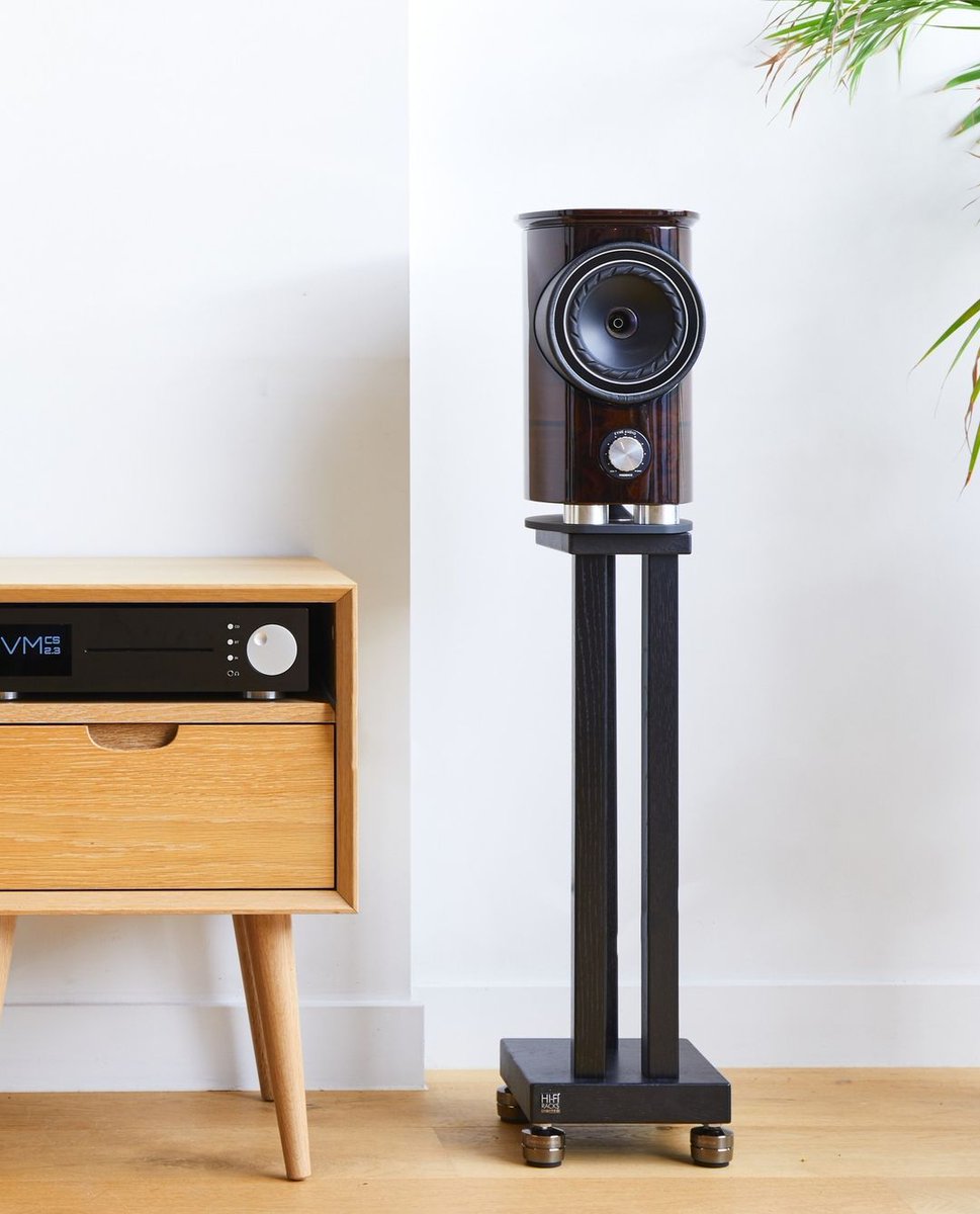 HiFiRacksLtd's tweet photo. Throwback to this gorgeous shot from #AudioInfluence, featuring @FyneAudio F1-5s on Satin Black Podium Slimline Speaker Stands - designed to provide exceptional acoustic performance & support for smaller speaker models, minimising unwanted resonance for incredible clarity! 🎶 https://t.co/sIQC8NL4H5