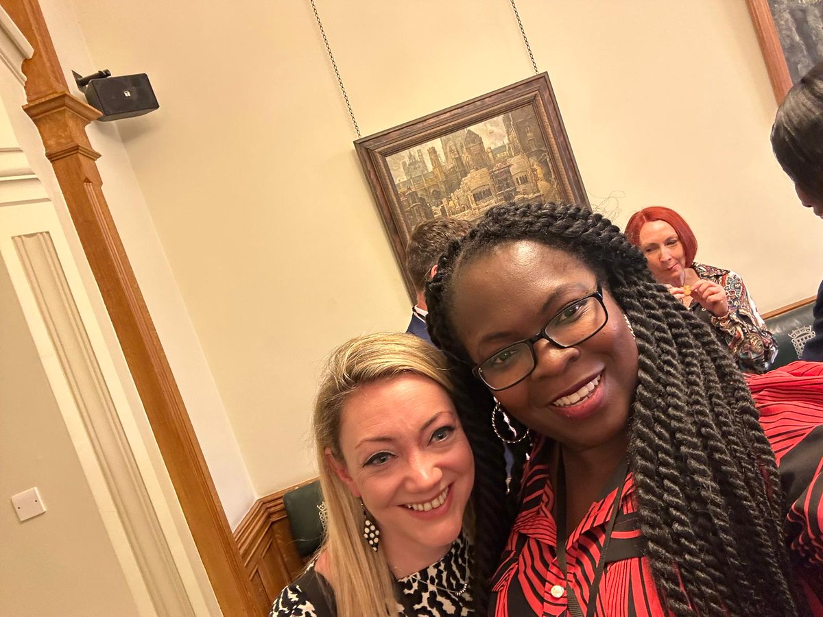 CW_Pharmacists's tweet photo. Again, a huge congratulations from the CPA to @ClaireBrandish1 for her impressive achievement as a #PJwomen2watch winner which was hosted by @rpharms and @TaiwoOwatemi yesterday!
#CPApharm #CwPAMS #AMRSPARC https://t.co/XxrPfzwEEj