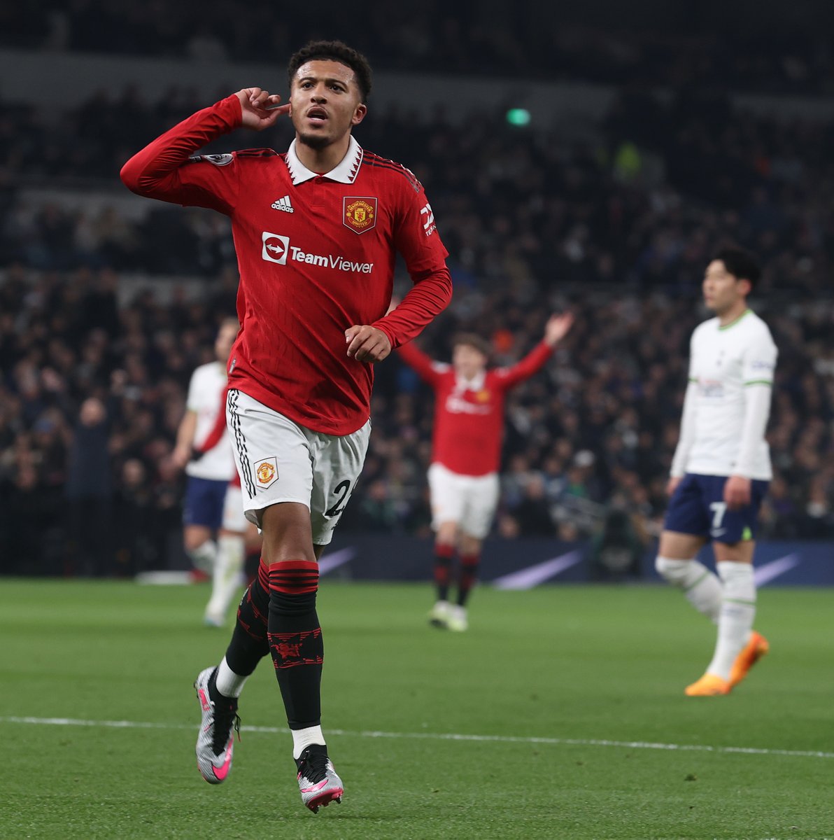 ManUtd's tweet image. Some finish, @Sanchooo10 😮‍💨

#MUFC || #TOTMUN