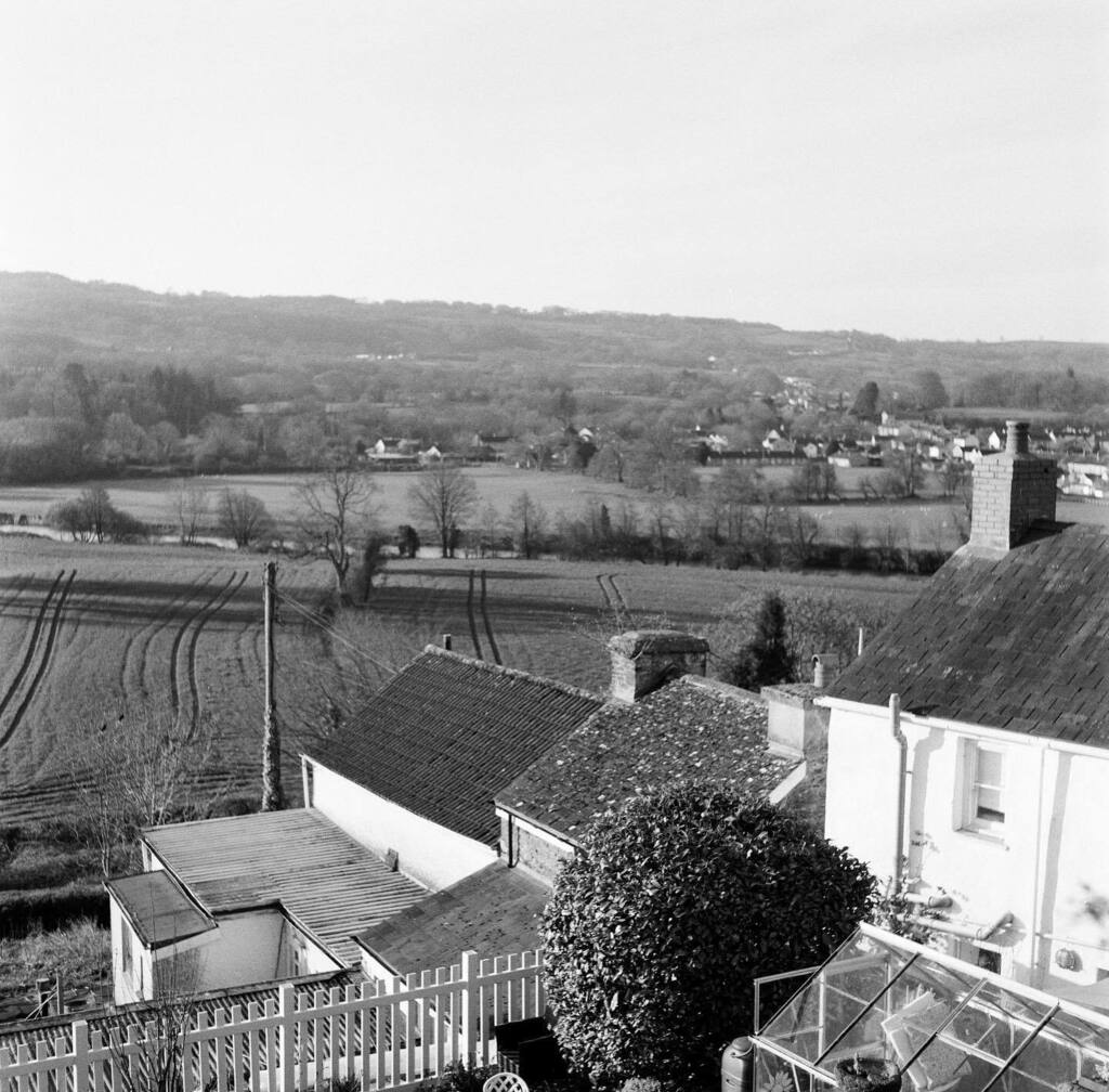 mltdmnt's tweet photo. Llandeilo. April, 2023.
#filmphotography #filmphoto #slowphoto #autocord #minolta #minoltaautocord #tlr #120film #120filmphotography #bnwphotography #blackandwhitephotography #blackandwhite #monochrome #ilfordphoto #comethroughlab
#llandeilo #cymru
#ba… https://t.co/kXkRKVM7z1 https://t.co/uiJzAuQQy6