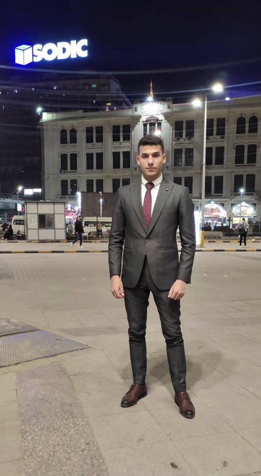 NaDerMetwaly's tweet photo. الحمد لله رب العالمين.
من ٣ ايام خلصت شهادة اسمها FMVA من كندا، والشهاده دي كان نفسي اخلصها من زمان وهي متخصصه في التحليل المالي واكتر سبب خلاني اذاكر الشهاده دي “الفضول”.
الفضول خلق عندي الشغف اني لازم اتعلم ازاي بيتم تحليل وتقييم الشركات والتنبؤ بادائها المستقبلي. https://t.co/RFgs1fPu5p