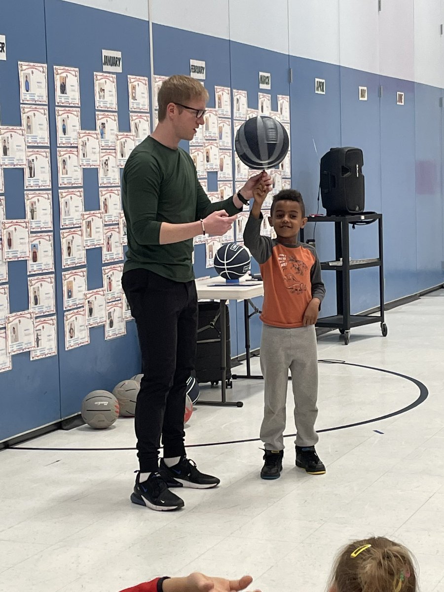 Parks_AS's tweet photo. Huge thanks to @CoreyJones03 for an awesome assembly today!!! It is just the joy and motivation we all needed, students and staff alike. #montypride #IBecomeMyChoices https://t.co/CwJLx3rqk6