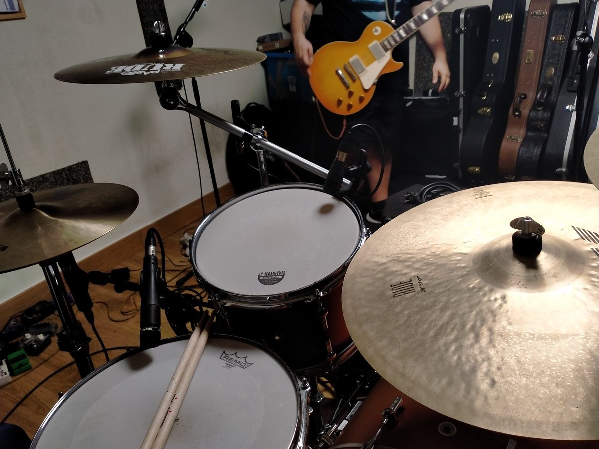 Semejantesrock's tweet photo. Preparando el bolo de #Festibas 13/05
Nos vemos en #Basauri 🤟😎 https://t.co/YybhjLJFEE